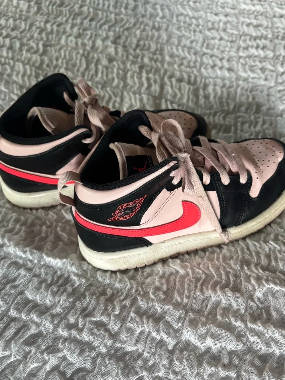 Nike Pink &Black Air Jordan 1 Mid high tops size 1 youth